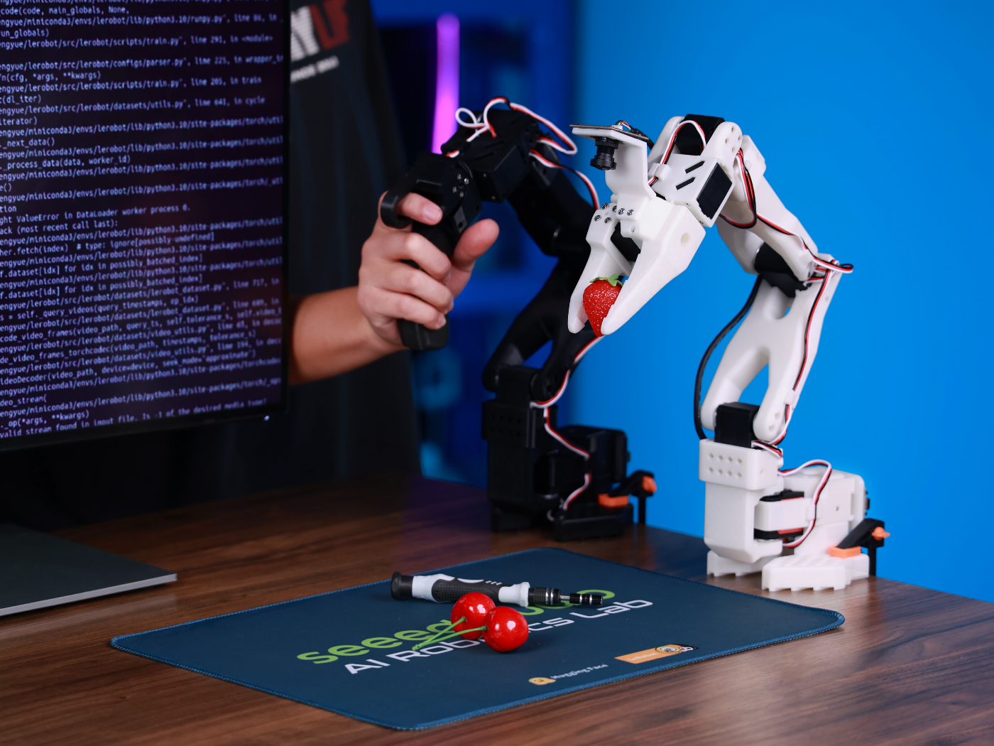 Seeed Studio SO-ARM101 Pro Assembled Kit