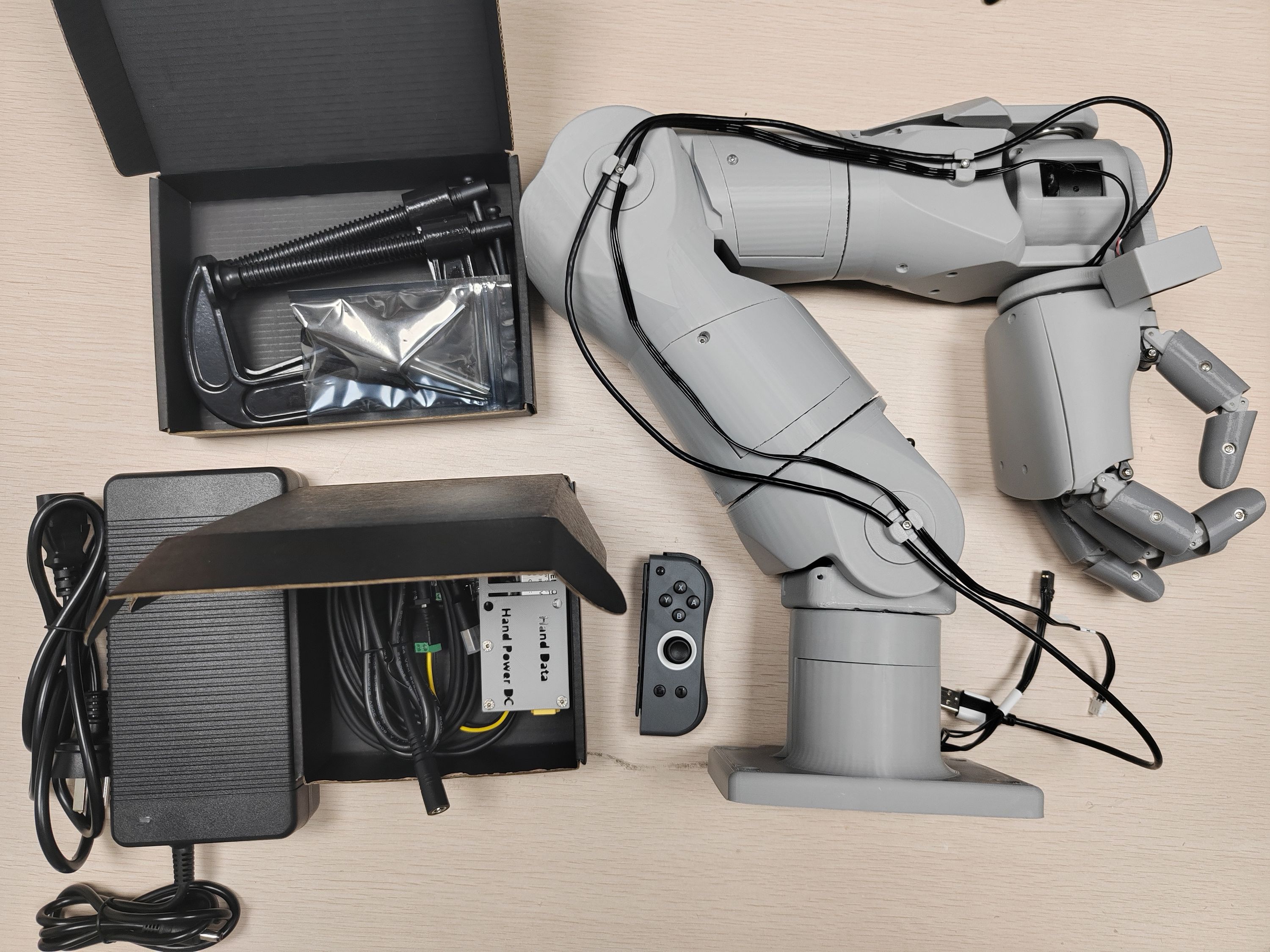 Box2AI BoxARM-B1